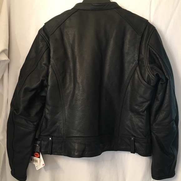 **🎈🎈SALE** Women’s leather jacket.  🎈🎈 - Picture 2 of 8